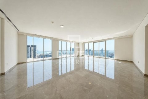 4 bedrooms Penthouse in EMAAR Beachfront, UAE No. 223055 3