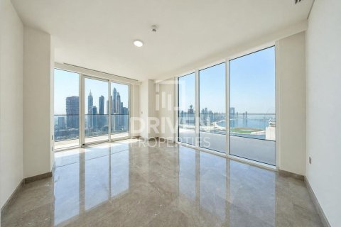 4 bedrooms Penthouse in EMAAR Beachfront, UAE No. 223055 9