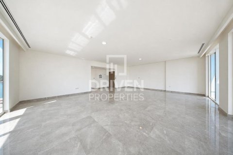 4 bedrooms Penthouse in EMAAR Beachfront, UAE No. 223055 4