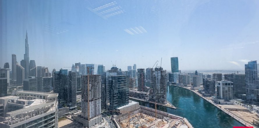 82.5m² Office in Business Bay, UAE No. 216015