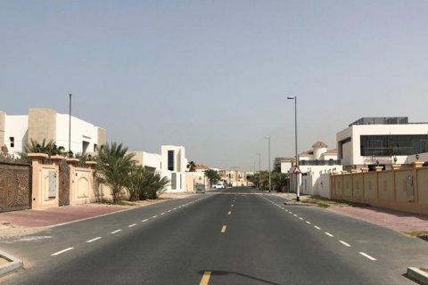 Villa de 5 dormitorios en Al Barsha, UAE No. 7353 5