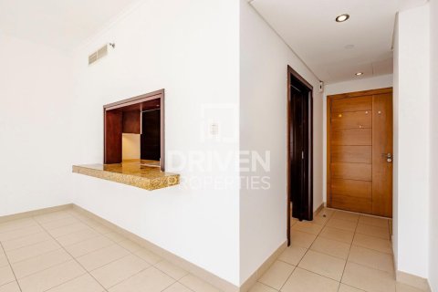 2 bedrooms Apartment in Burj Views, UAE No. 218640 8