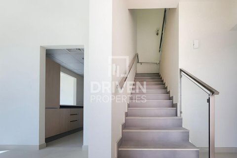 Вилла с 4 спальнями в District 11, ОАЭ №221236 17