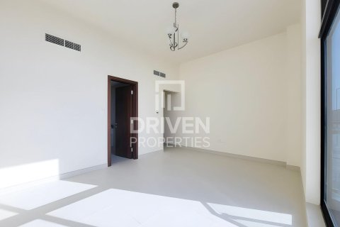 Вилла с 4 спальнями в District 11, ОАЭ №221236 5