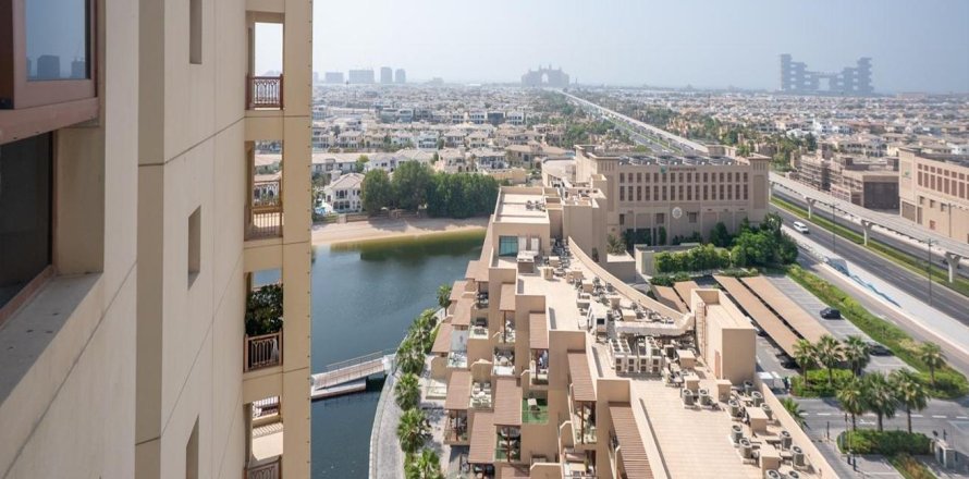 Apartment de 3 dormitorios en Marina Residences, UAE No. 203654
