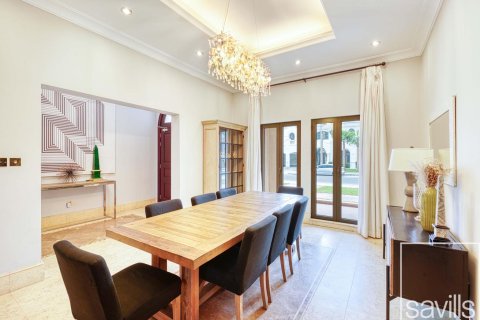 Вилла с 6 спальнями в Signature Villas, ОАЭ №220438 14