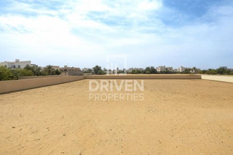 Land de 2605.74m² en Sector E, UAE No. 214231 8