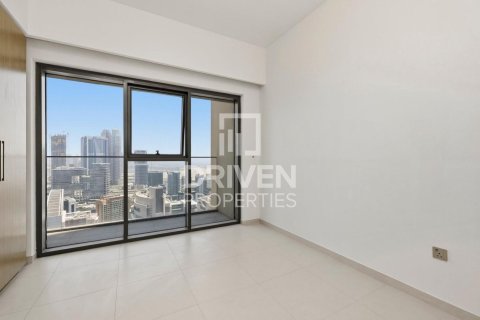 2 bedrooms Apartment in Burj Royale, UAE No. 212524 5