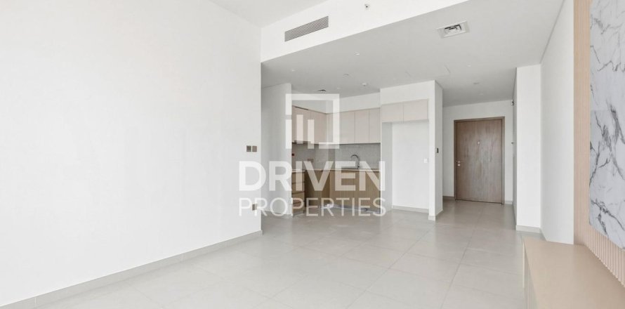 2 bedrooms Apartment in Burj Royale, UAE No. 212524