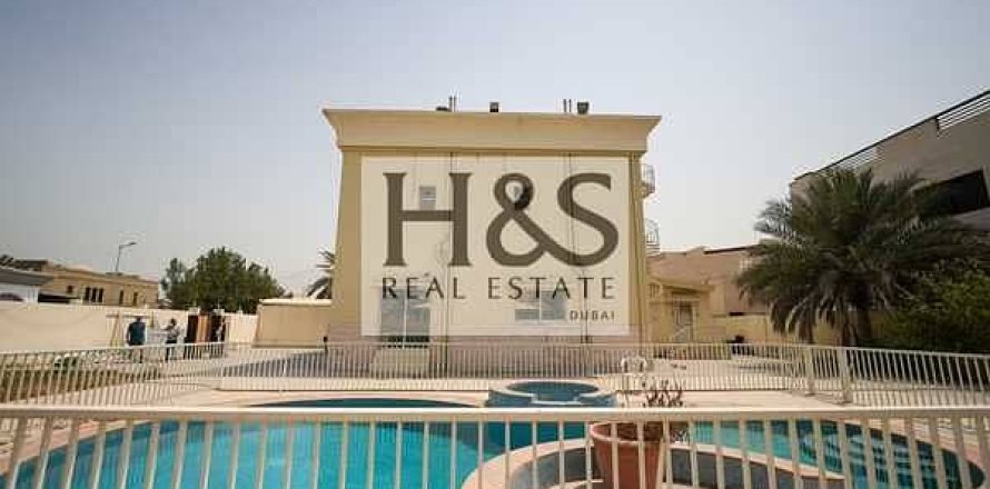 4 bedrooms Villa in Dubai, UAE No. 112709