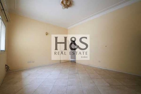 4 bedrooms Villa in Dubai, UAE No. 112709 22