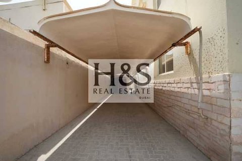 4 bedrooms Villa in Dubai, UAE No. 112709 6