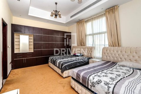 4 bedrooms Villa in Hacienda, UAE No. 212664 15