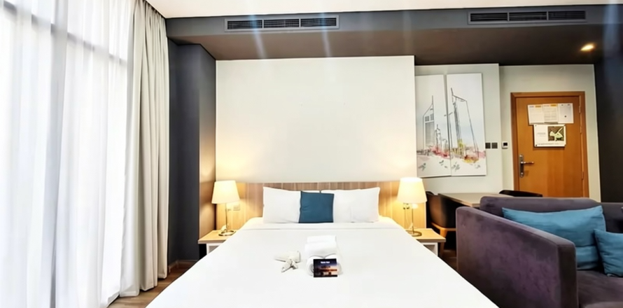 Studio Apartment in Dubai, UAE No. 217183