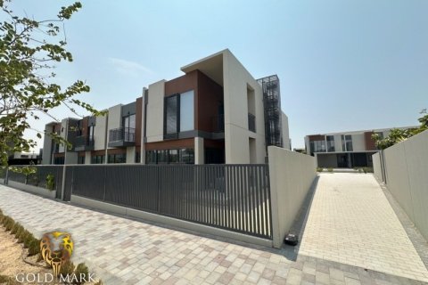 Townhouse de 4 dormitorios en Dubai Land, UAE No. 33058 9