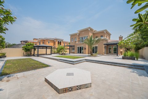 Villa de 4 dormitorios en Arabian Ranches, UAE No. 218729 9