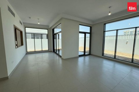 3 bedrooms Villa in Dubai, UAE No. 223868 2