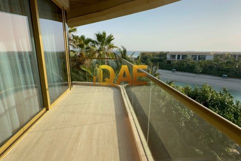 7 bedrooms Villa in The World Islands, UAE No. 7182 12