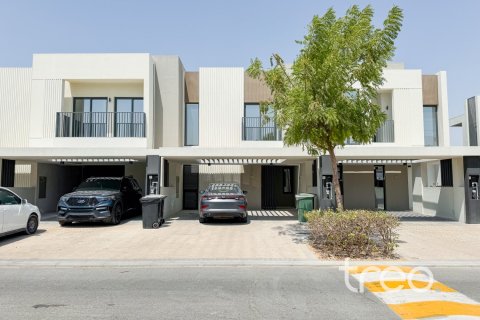 3 bedrooms Townhouse in EMAAR South, UAE No. 220958