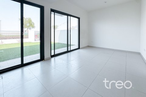 3 bedrooms Townhouse in EMAAR South, UAE No. 220958 4