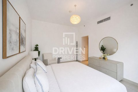 Apartment de 2 dormitorios en Claren Towers, UAE No. 223315 8