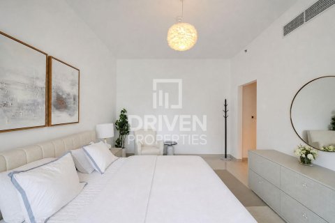 Apartment de 2 dormitorios en Claren Towers, UAE No. 223315 7