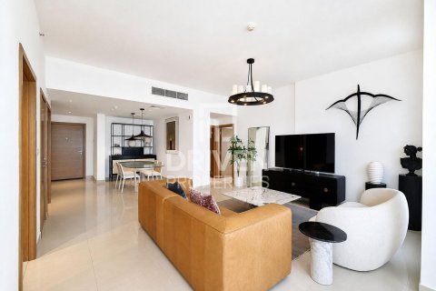 Apartment de 2 dormitorios en Claren Towers, UAE No. 223315 5