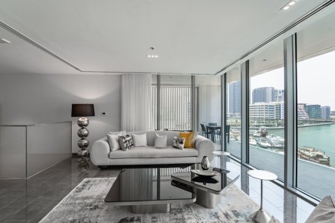 3 bedrooms Apartment in Dubai, UAE No. 220296