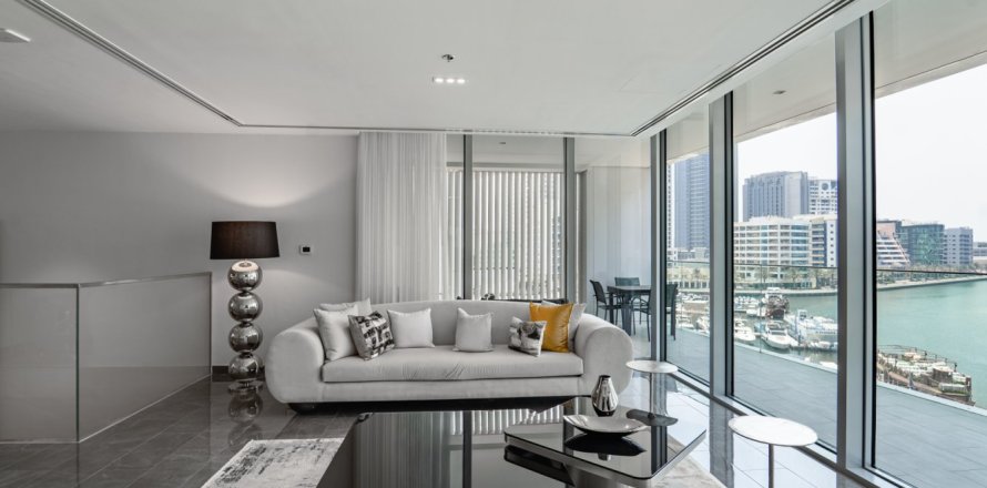 3 bedrooms Apartment in Dubai, UAE No. 220296