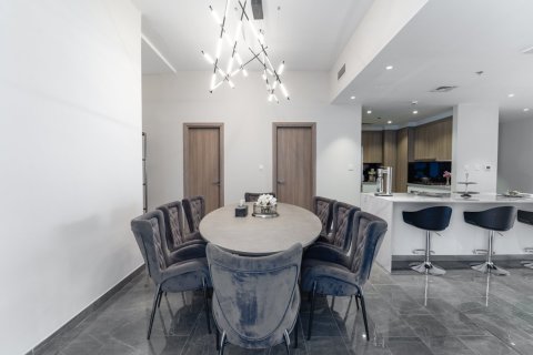 3 bedrooms Apartment in Dubai, UAE No. 220296 16