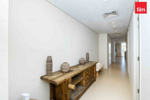 3 bedrooms Apartment in Dubai, UAE No. 203020 8