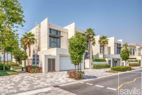 Villa de 4 dormitorios en District One, UAE No. 217356 4