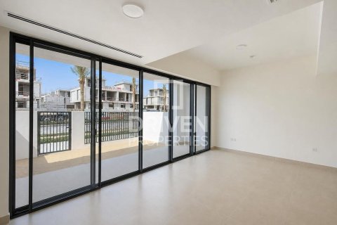 Townhouse de 3 dormitorios en The Valley, UAE No. 215247 3