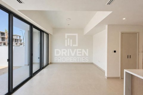 Townhouse de 3 dormitorios en The Valley, UAE No. 215247 4