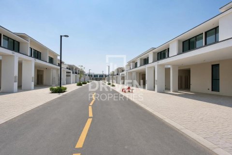 Townhouse de 3 dormitorios en The Valley, UAE No. 215247 31