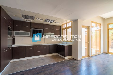 Townhouse de 4 chambres à Khalifa City, UAE No. 145726 6