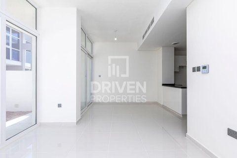 3 bedrooms Townhouse in Dubai, UAE No. 212181 4