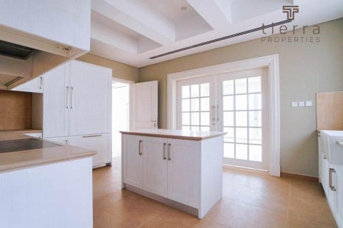 4 bedrooms Villa in District One, UAE No. 70796 6