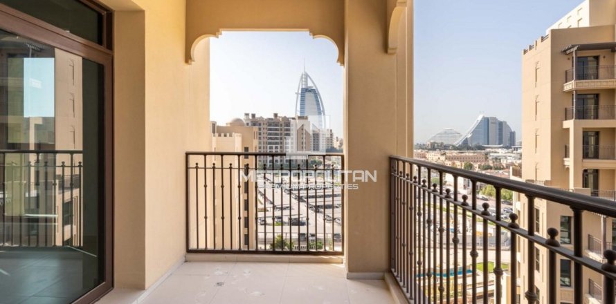Квартира с 4 спальнями в Madinat Jumeirah Living, ОАЭ №78469