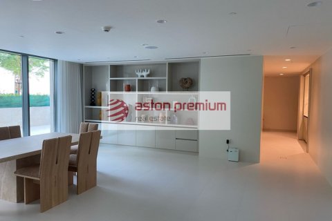2 bedrooms Apartment in EMAAR Beachfront, UAE No. 223930 17