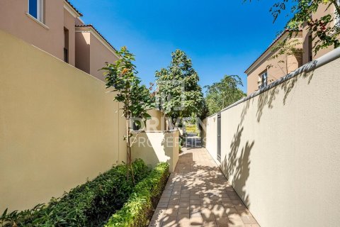 Villa de 2 dormitorios en Amaranta, UAE No. 218339 15