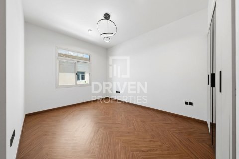 4 bedrooms Villa in Jumeirah 3, UAE No. 212440 11