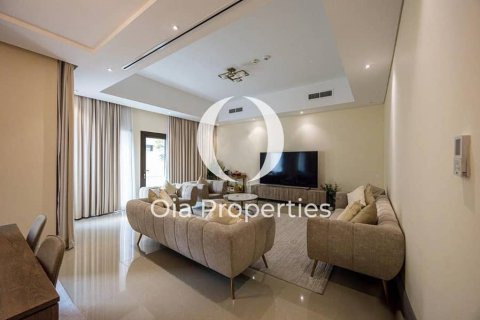 Villa de 3 dormitorios en Abu Dhabi, UAE No. 115078 8