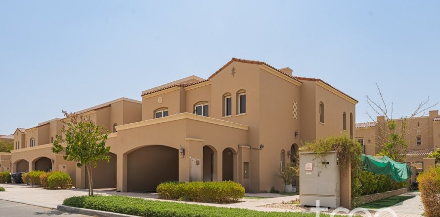 3 bedrooms Townhouse in Bella Casa, UAE No. 220886