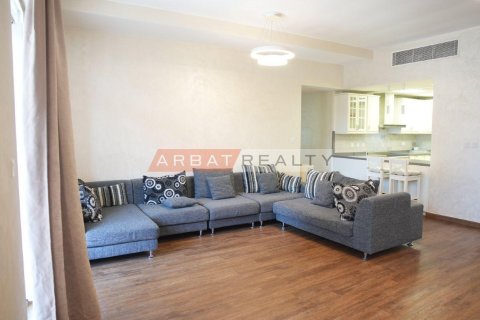 Apartment de 2 dormitorios en Motor City, UAE No. 220380 3
