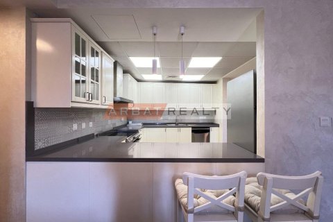 Apartment de 2 dormitorios en Motor City, UAE No. 220380 10