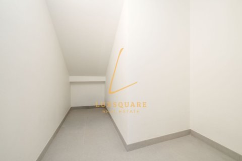 Villa de 4 dormitorios en Murooj Al Furjan, UAE No. 224315 15