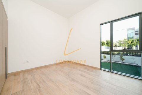 Villa de 4 dormitorios en Murooj Al Furjan, UAE No. 224315 17