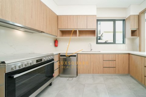 Villa de 4 dormitorios en Murooj Al Furjan, UAE No. 224315 10