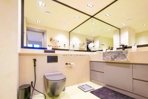 2 bedrooms Apartment in Business Bay, UAE No. 129806 9
